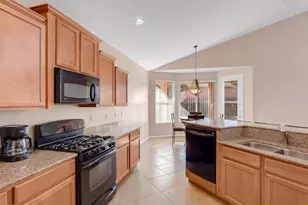8541 N Crosswater Loop, Tucson, AZ 85743 - Photo 3