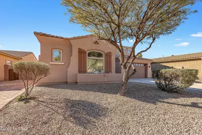 8541 N Crosswater Loop, Tucson, AZ 85743 - Photo 1