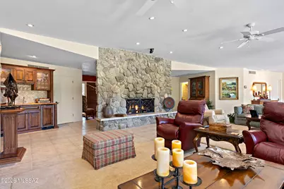 425 W Rapa Place, Tucson, AZ 85737 - Photo 11