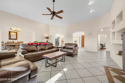 1502 N Coral Bells Drive, Tucson, AZ 85745 - Photo 7