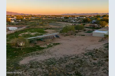 8033 S Farmcreek Drive, Tucson, AZ 85756 - Photo 25