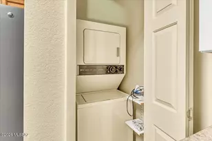 1525 W VÃ­a Del Jarrito, Green Valley, AZ 85622 - Photo 17