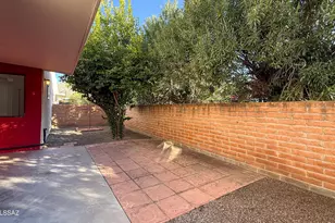 11 W Roma Dr, Tucson, AZ 85737 - Photo 17