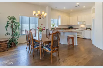 13575 N Holly Grape Drive, Marana, AZ 85658 - Photo 9