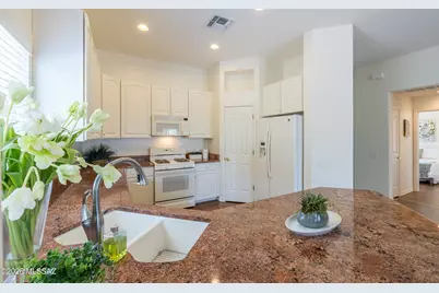 13575 N Holly Grape Drive, Marana, AZ 85658 - Photo 11