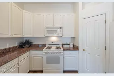 13575 N Holly Grape Drive, Marana, AZ 85658 - Photo 13