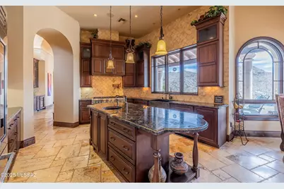 15275 N Silent Vista Court, Marana, AZ 85658 - Photo 13