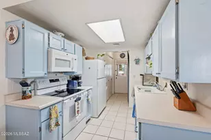 260 N Camino del Vate, Green Valley, AZ 85614 - Photo 9