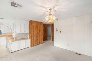 145 W Pinon Dr, Green Valley, AZ 85614 - Photo 9