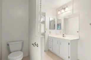 145 W Pinon Dr, Green Valley, AZ 85614 - Photo 11