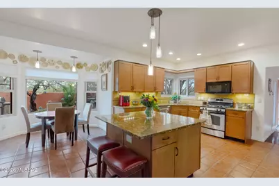 9348 N Camino De Plaza, Tucson, AZ 85742 - Photo 13