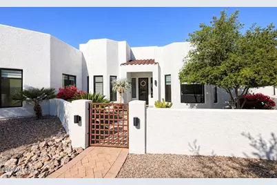 109 E Loch Lomond Place, Oro Valley, AZ 85737 - Photo 1