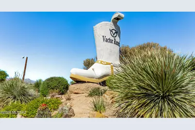 7392 E Vactor Ranch Trail, Tucson, AZ 85715 - Photo 3