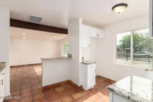 4571 E 32nd St, Tucson, AZ 85711 - Photo 9