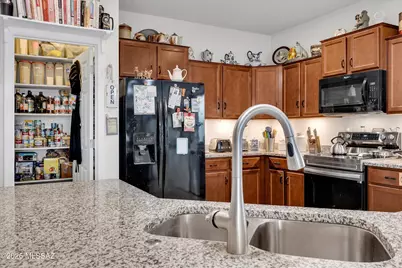 21599 E Volunteer Drive, Red Rock, AZ 85145 - Photo 11