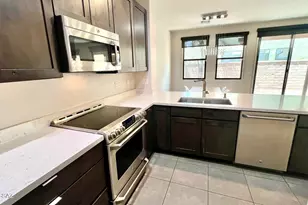 391 E Calderwood Rd, Tucson, AZ 85704 - Photo 11