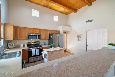 10504 E John McNair Place, Tucson, AZ 85747 - Photo 13