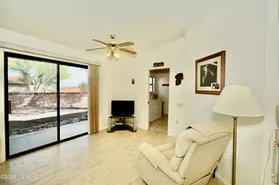 166 N Wellspring Dr, Green Valley, AZ 85614 - Photo 19