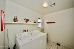 166 N Wellspring Dr, Green Valley, AZ 85614 - Photo 21