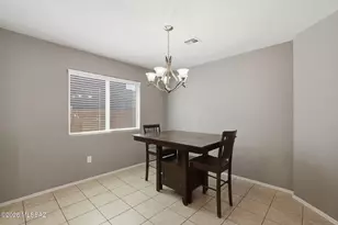 8763 N Black Pine Dr, Tucson, AZ 85743 - Photo 15