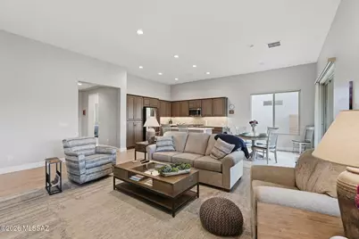 1432 E Golden Rock Way, Green Valley, AZ 85614 - Photo 11