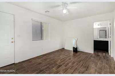 433 E Geronimo Bluff Loop, Tucson, AZ 85705 - Photo 15