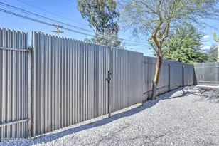 810 E Water St, Tucson, AZ 85719 - Photo 43
