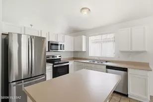 4464 W Holly Berry Way, Tucson, AZ 85741 - Photo 11