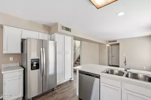 4678 W Gatehinge Ct, Tucson, AZ 85741 - Photo 13