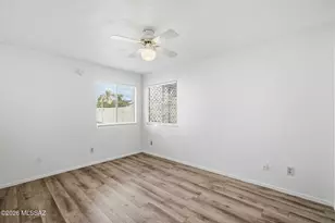 8690 N Moison Dr, Tucson, AZ 85742 - Photo 17