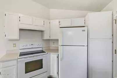 8690 N Moison Drive, Tucson, AZ 85742 - Photo 13