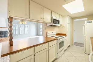 224 N Camino del Vate, Green Valley, AZ 85614 - Photo 9