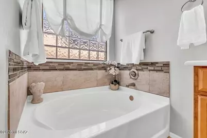 7802 E Treetop Road, Tucson, AZ 85756 - Photo 19