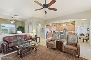 1962 W Acacia Bluffs Dr, Green Valley, AZ 85622 - Photo 15