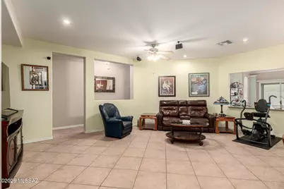 9397 E Grapevine Spring Place, Tucson, AZ 85710 - Photo 11
