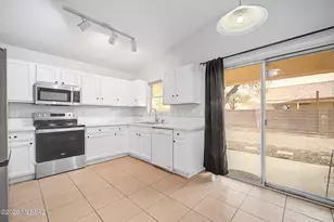 2944 N Bronze Creek Way, Tucson, AZ 85745 - Photo 17