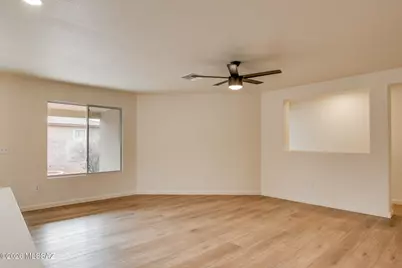 9410 E Grapevine Spring Place, Tucson, AZ 85710 - Photo 7
