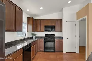 971 W Rio Teras, Green Valley, AZ 85614 - Photo 11