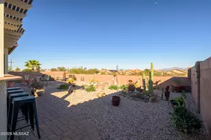 940 N Observation Trail, Green Valley, AZ 85614 - Photo 21