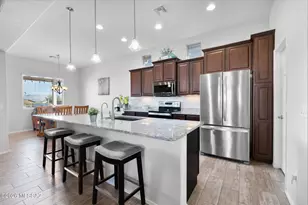 940 N Observation Trail, Green Valley, AZ 85614 - Photo 5