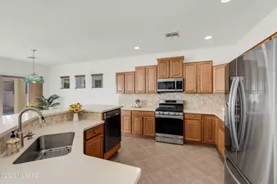 415 W Calle Sedillo, Sahuarita, AZ 85629 - Photo 13