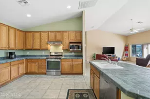 38511 S Lake Crest Dr, Tucson, AZ 85739 - Photo 7