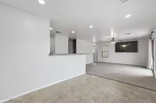 18274 S Dusk View Dr, Green Valley, AZ 85614 - Photo 9