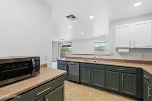 18274 S Dusk View Dr, Green Valley, AZ 85614 - Photo 11