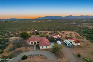 1160 E Javelina Crossing Dr, Huachuca City, AZ 85616 - Photo 1