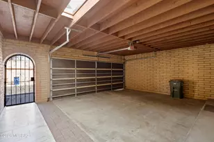 9056 E Calle Norlo, Tucson, AZ 85710 - Photo 23