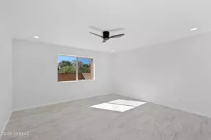 9056 E Calle Norlo, Tucson, AZ 85710 - Photo 13