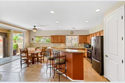 6041 W Ten Star Drive, Tucson, AZ 85713 - Photo 13