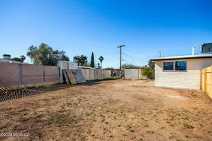 3770 E 27th St, Tucson, AZ 85713 - Photo 27