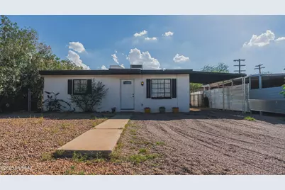 2226 E Warwick Vista, Tucson, AZ 85713 - Photo 1